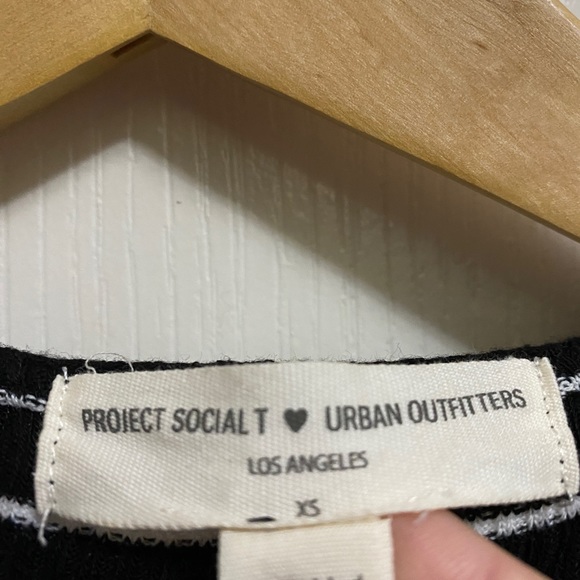 Urban Outfitters Long Sleeve Black and White Stripes XS - Picture 5 of 6